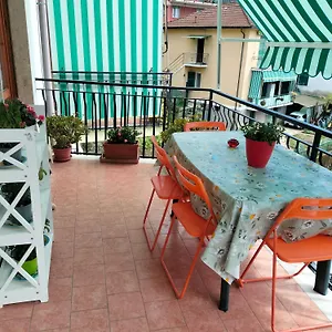 Yellow Submarine Freeparking Petfriendly , Rapallo Italien